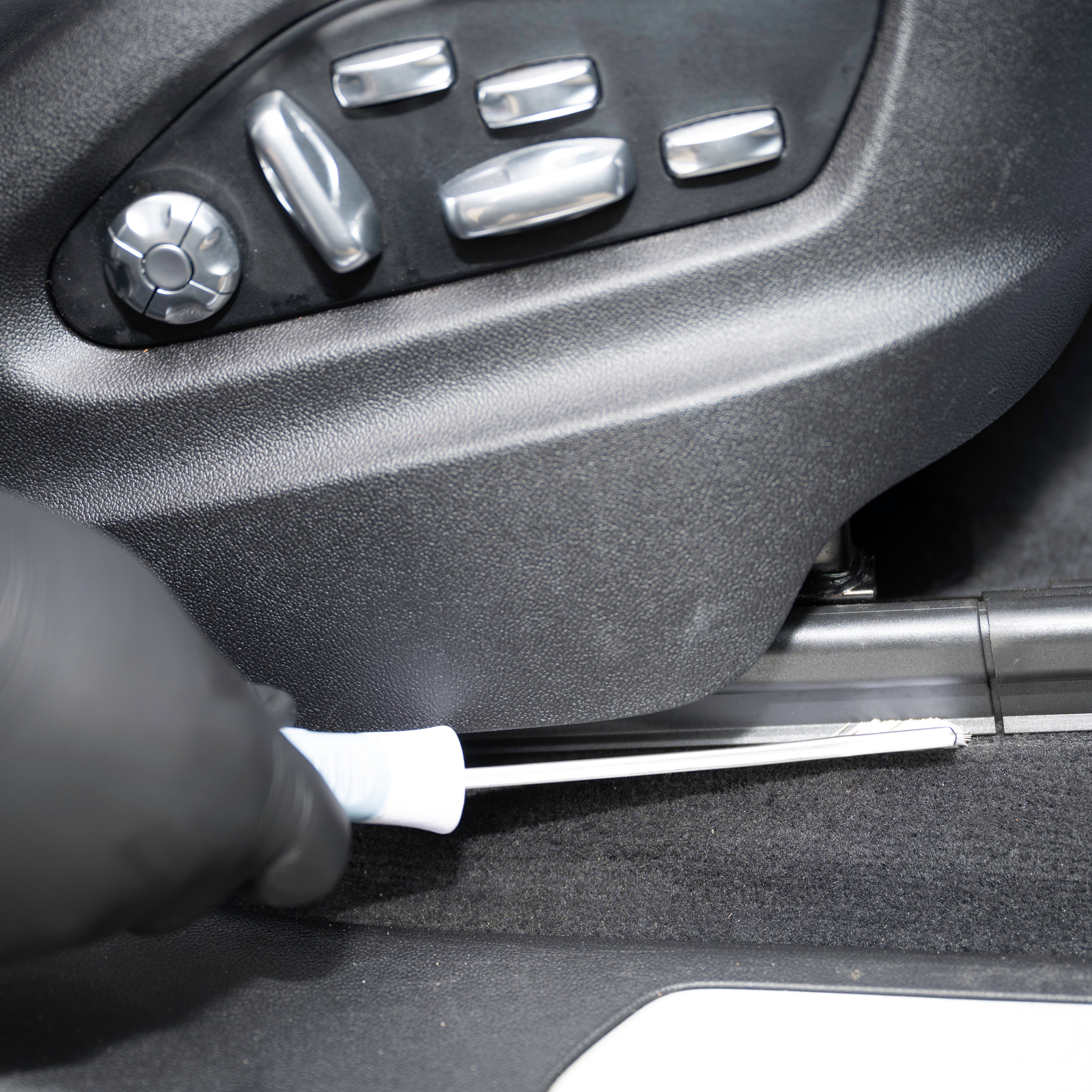 close up of an Corner Brush cleaning