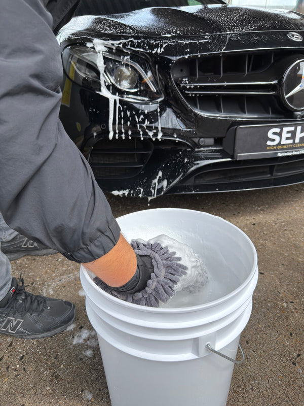 7 beginnersfouten bij het wassen van je auto (en hoe je ze voorkomt)